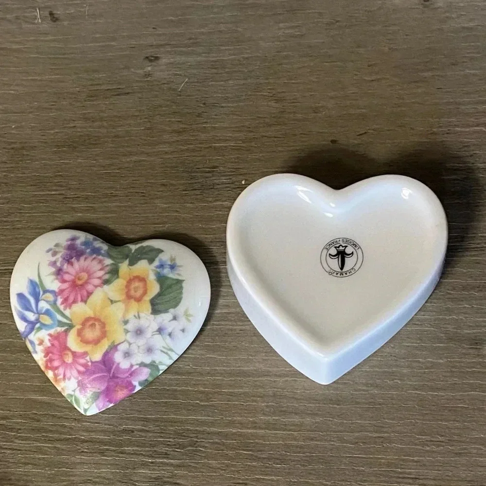 *Vintage* Chamart Limoges France Porcelain Heart Trinket Jewelry Box